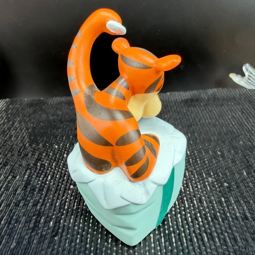 Disney‎ Pooh & Friends Tigger 4th Birthday Figurine Four is for Bounces Ceramic